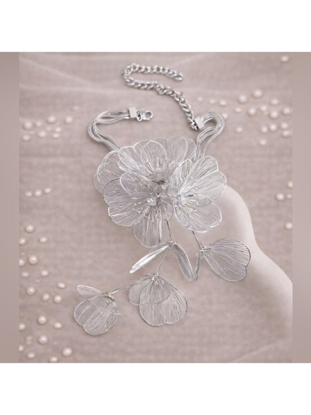 Zara Kate Middleton Famous Cascading Floral Necklace